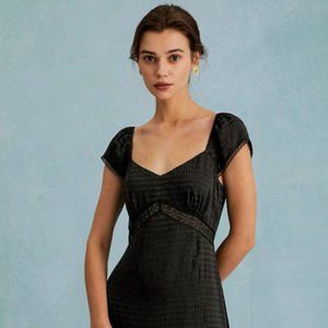 Rihoas The Black V Neck Lace Spliced Short Sleeve Midi Dress